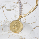 Queen Elizabeth (Pendant)